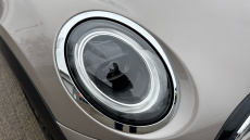 MINI Hatchback 1.5 Cooper Classic Premium Plus 5dr Auto Petrol Hatchback